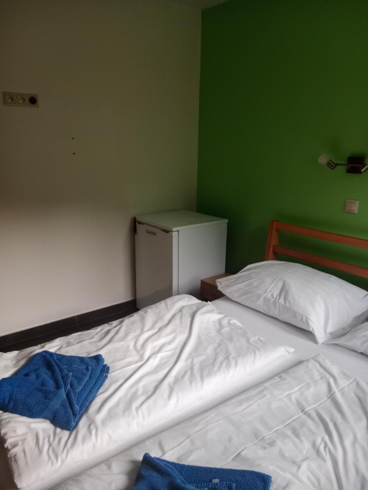 Penzion Topas Pec pod Sněžkou Zewnętrze zdjęcie