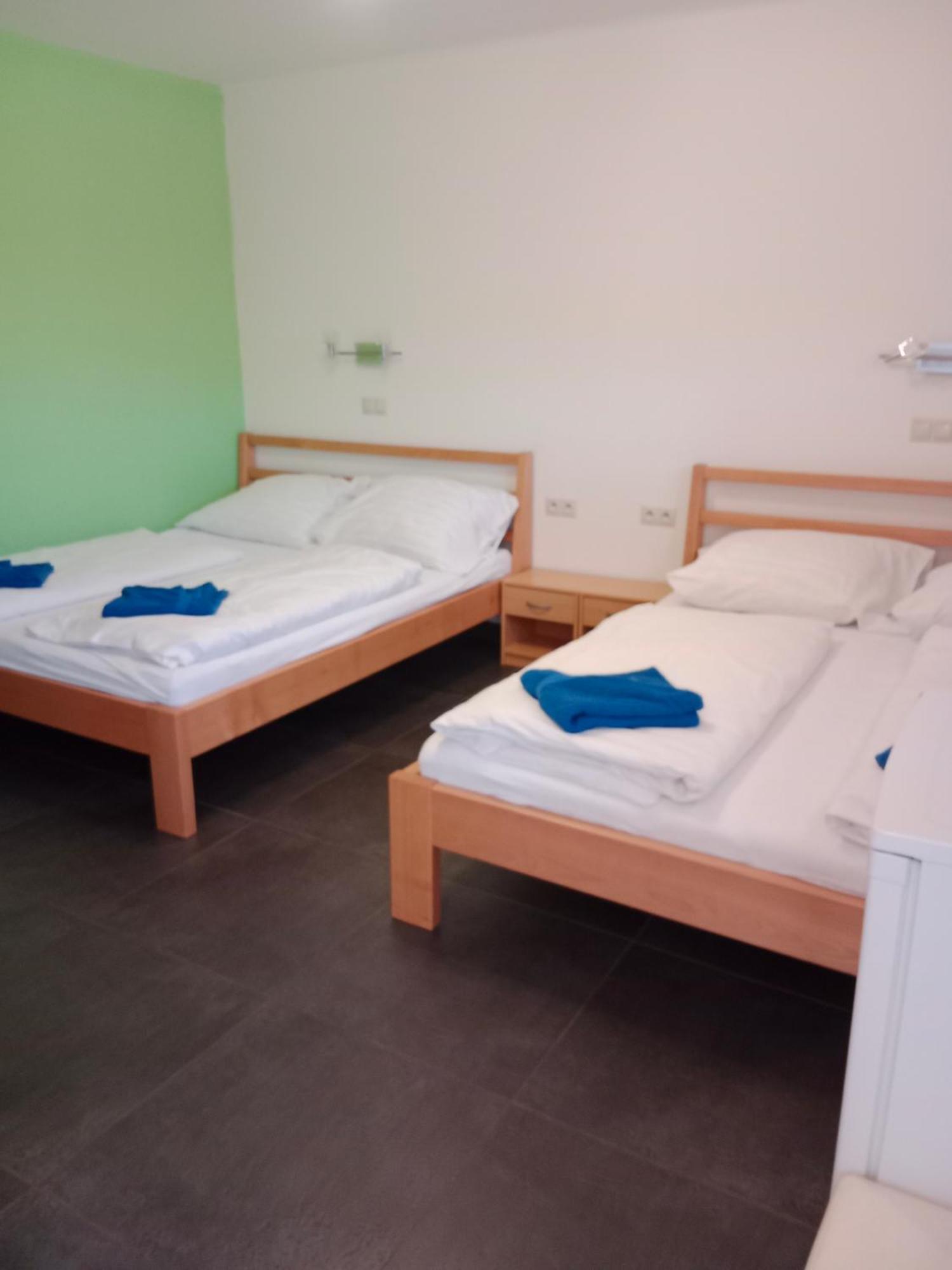 Penzion Topas Pec pod Sněžkou Zewnętrze zdjęcie