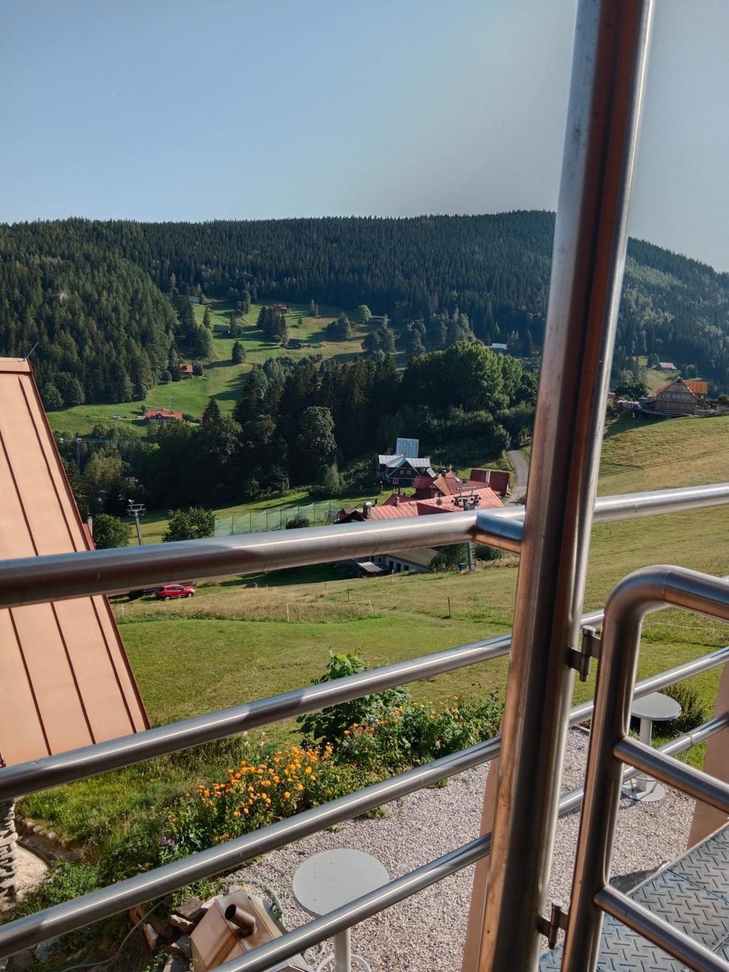 Penzion Topas Pec pod Sněžkou Zewnętrze zdjęcie