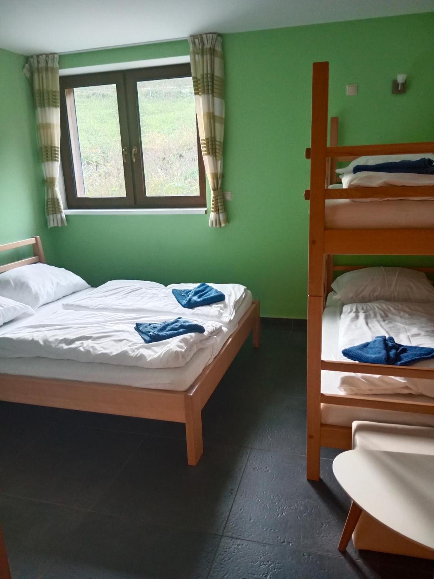 Penzion Topas Pec pod Sněžkou Zewnętrze zdjęcie